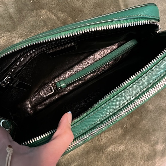 Prada Green Leather Crossbody Bag Saffiano Travel - Picture 5 of 7